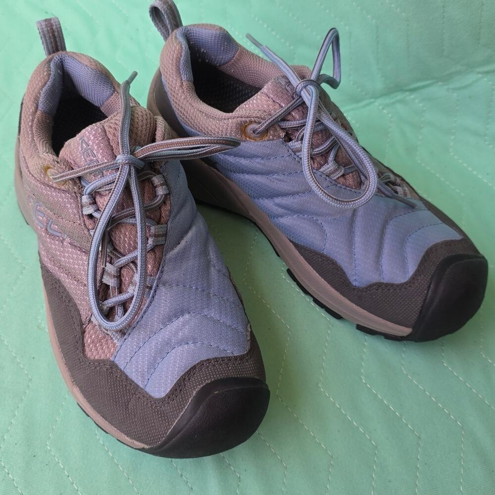 Keen Women 6 Blue Gray Hiking Shoes Outdoor Walk Trails Nature Casual Rugged